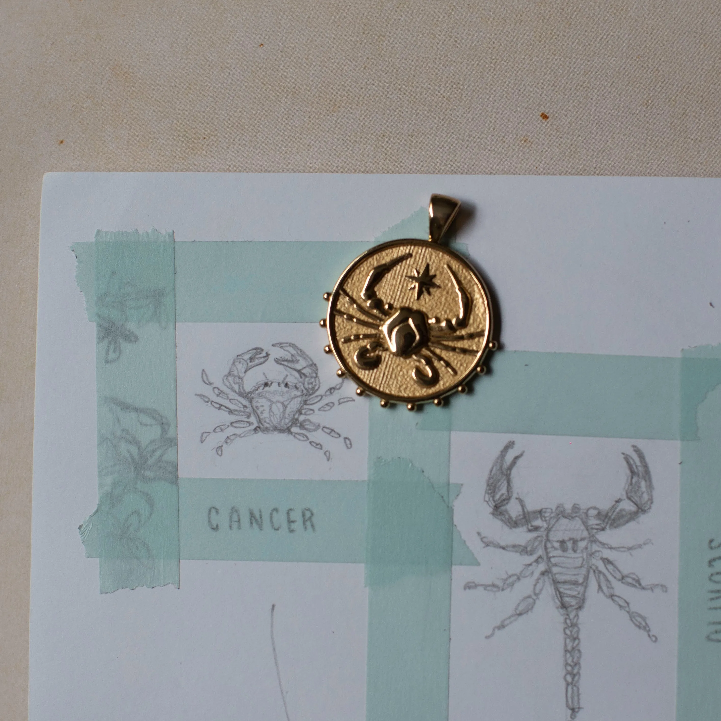 CANCER JW Zodiac Pendant Coin - Jun 21 - Jul 22