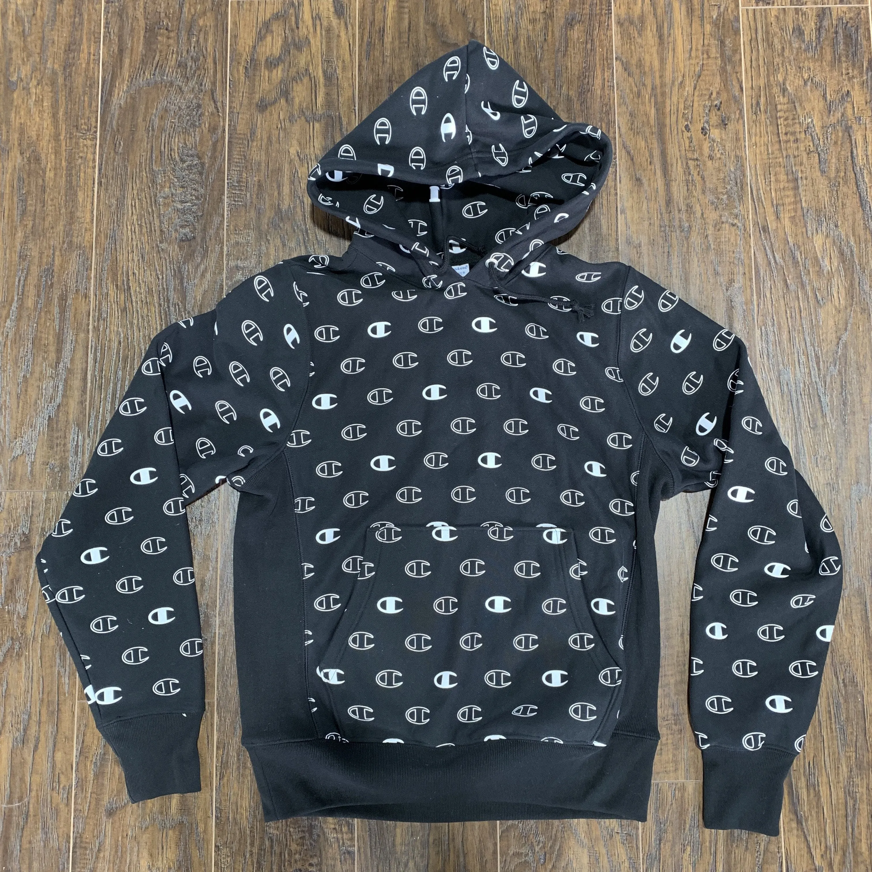 CHAMPION SWEATSHIRT C LOGO SPACE BLACK