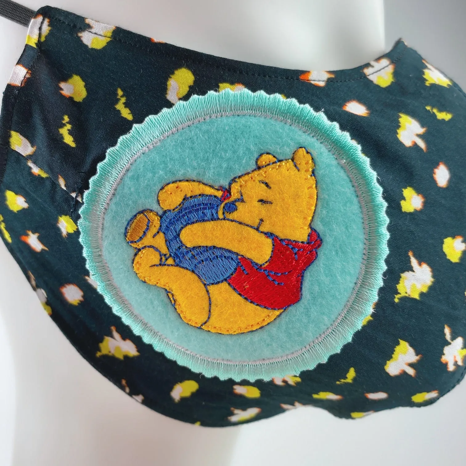 Face Mask 4 Protect Disney Winnie-the-Pooh on Flower