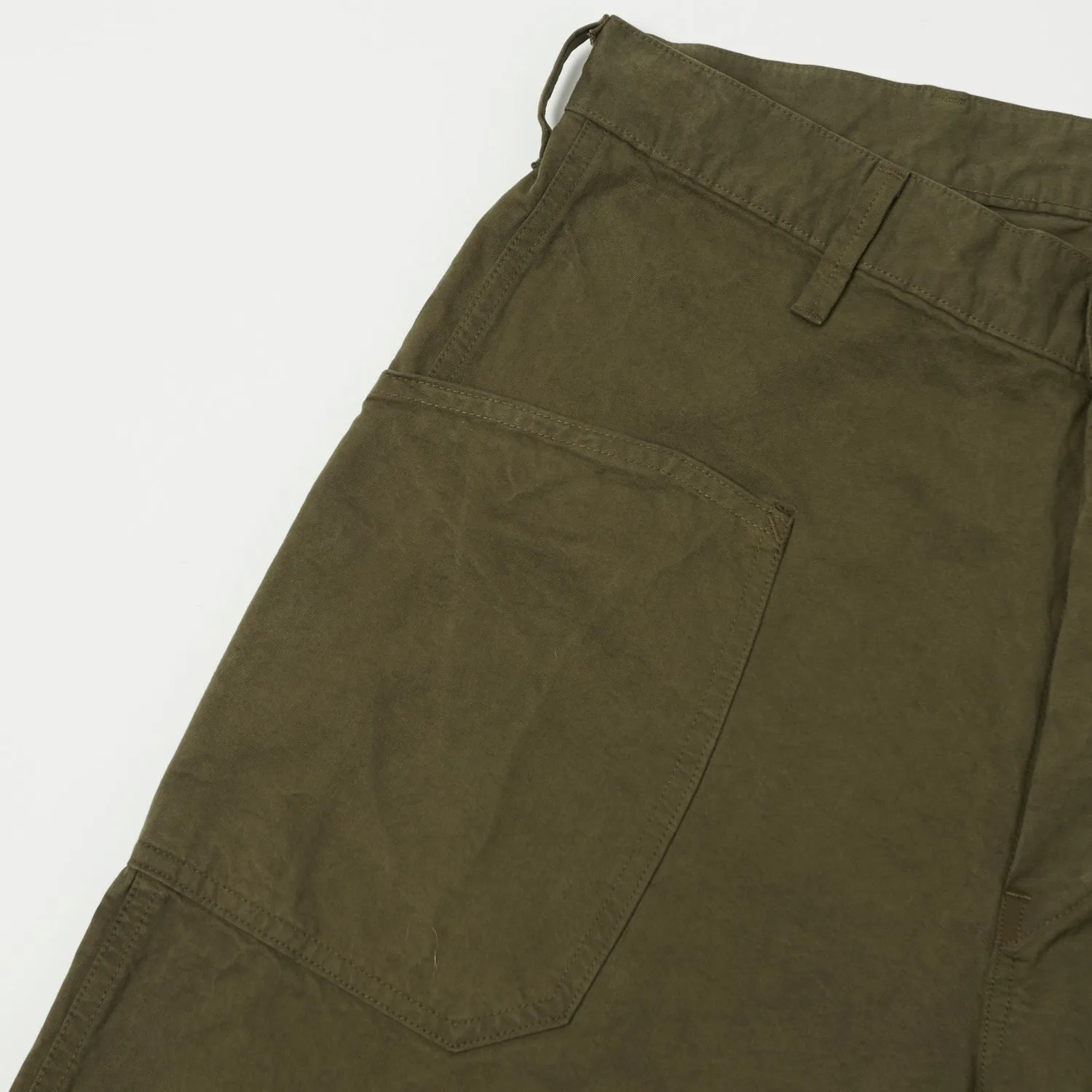 Sure, here is the optimized title for the e-commerce product in English with modifiers:

Classic Olive Drab US Navy Trouser in Old Japanese Twill - Full Count 1119-3