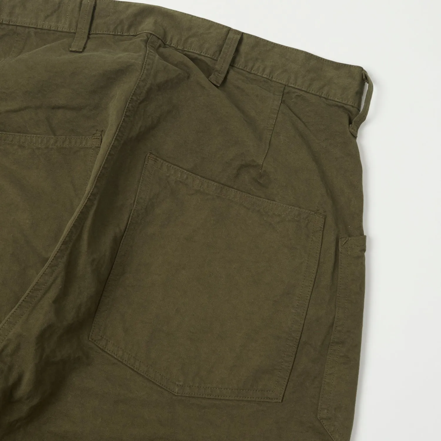 Sure, here is the optimized title for the e-commerce product in English with modifiers:

Classic Olive Drab US Navy Trouser in Old Japanese Twill - Full Count 1119-3