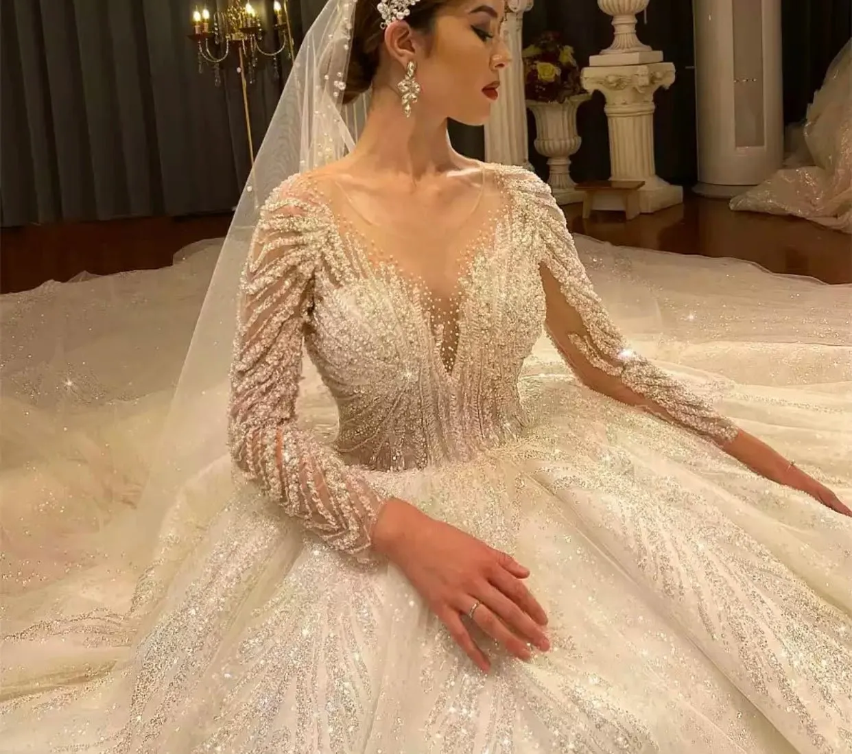 Luxury Royal Dubai Design Wedding Dress