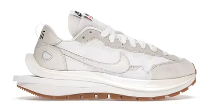 Nike Vaporwaffle sacai Sail Gum