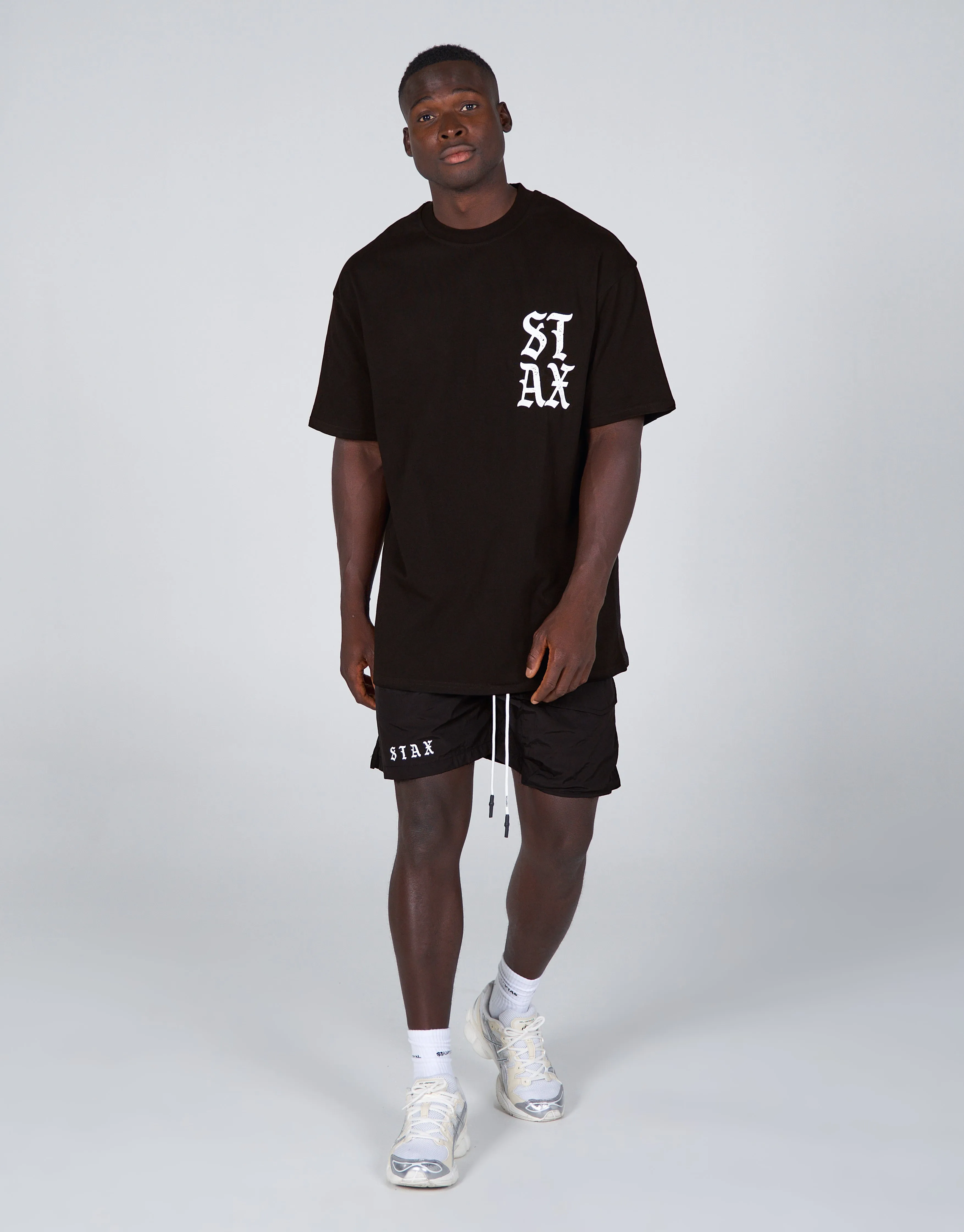 Old English Mens Tee - Black/White